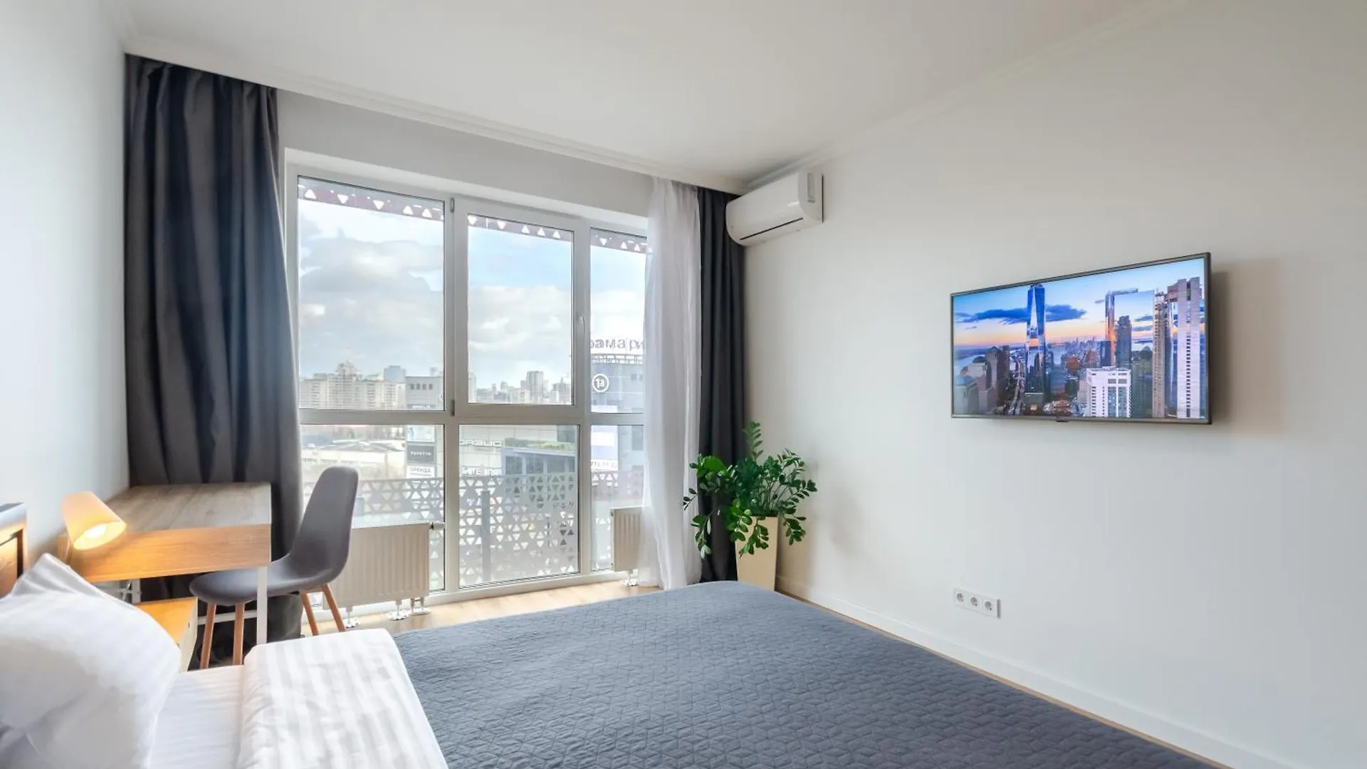 Petrovdom Apartment 7-27 In Rc Kvartet, 16Г Vasyl Lypkivskyi Street Kyiv